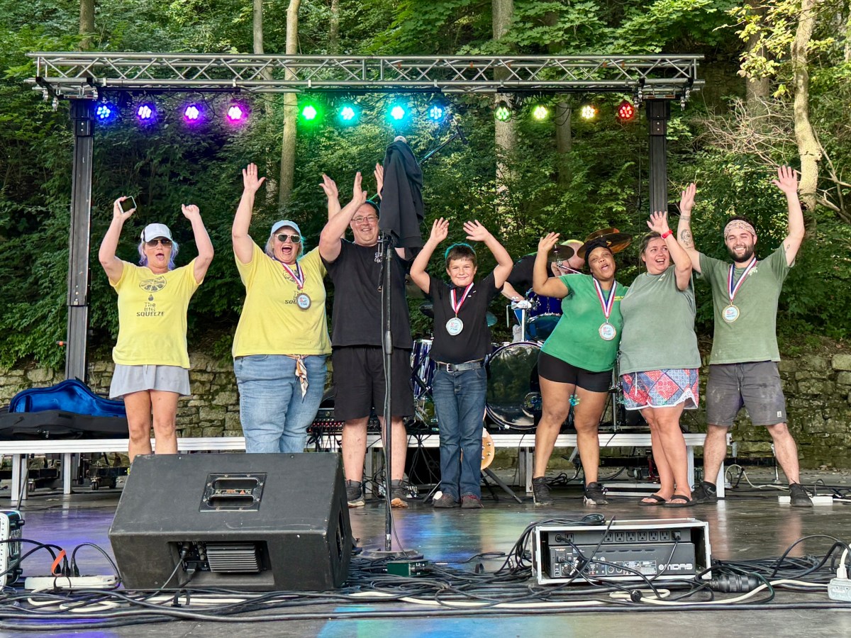 Raging Bull Wood Fired Pizza Takes Top Prize at 11th Springfield Rotary Gourmet Food Truck Competition